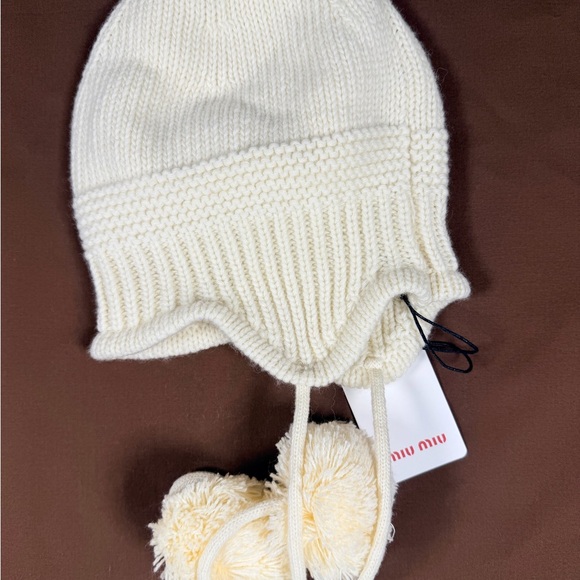 Women’s Miu Miu Ivory Knit Pom Pom Earflap Beanie Hat Winter Cozy - Picture 4 of 4